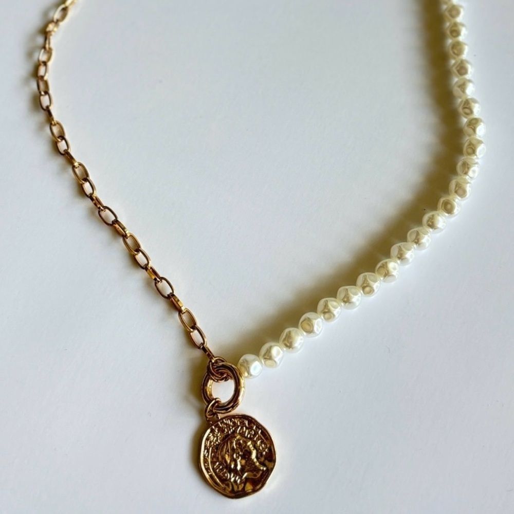 🧜🏼‍♀️2 for $20💫 Chain and pearl coin necklace🦪🪙 NEW W TAGS